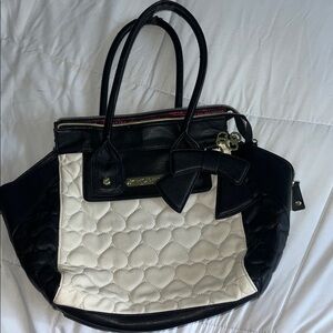 Betsey Johnson Black and Cream Quilted Women's Shoulder Bag